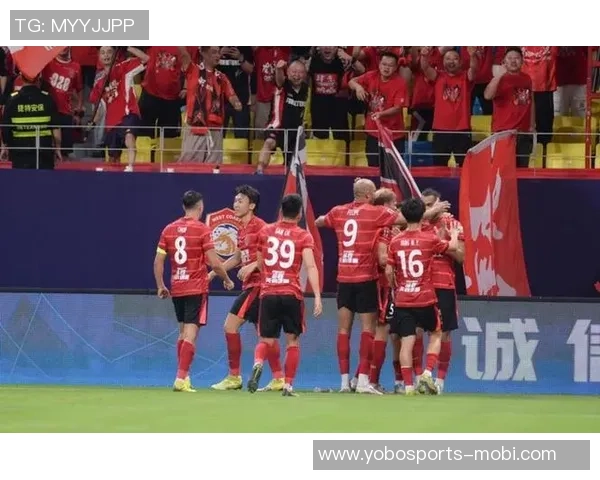 全主力出战申花力克对手成亚冠唯一胜者蓉城海港轮换阵容遭遇失利